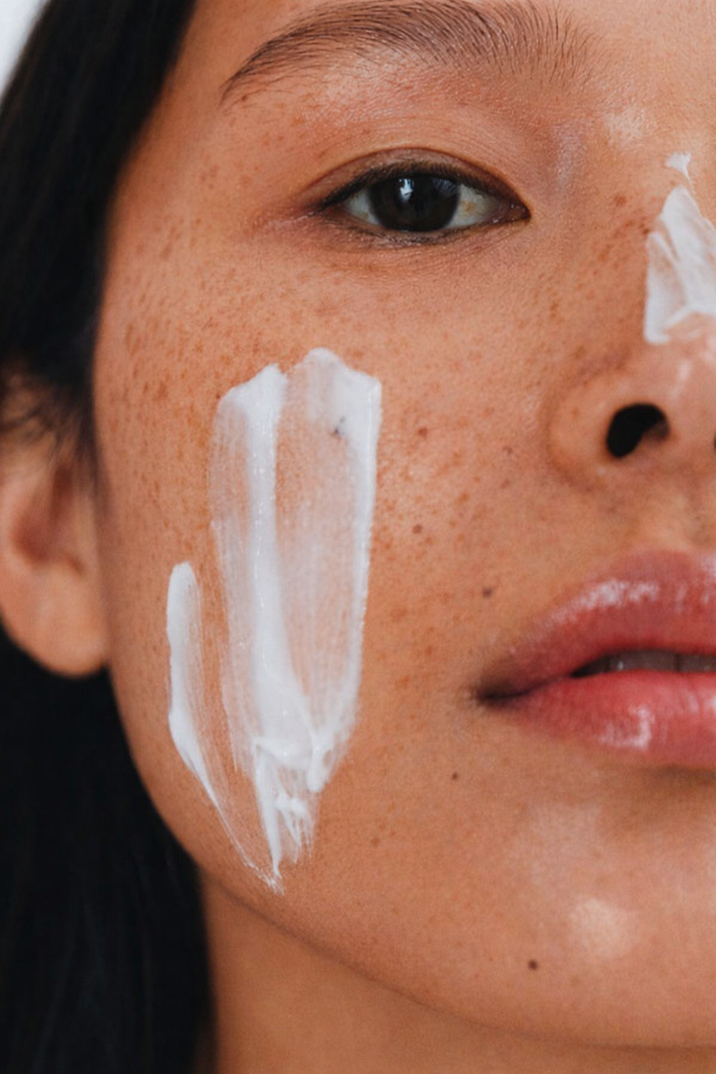 Why Your Skin Feels Dry Even When You Moisturize